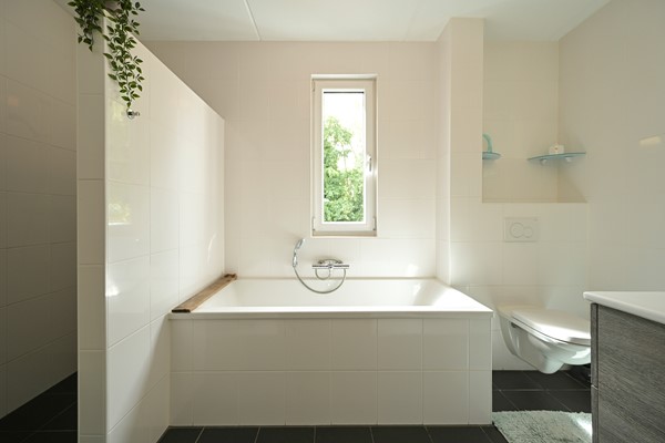 Medium property photo - Abdis Johannastraat 28, 2544 NE Den Haag